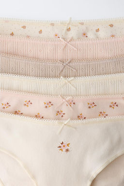 AGES 6-14 / SIX-PACK OF FLORAL PRINT BRIEFS
