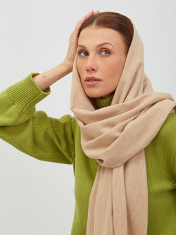 в составе шерсть Большой, мягкий, теплый двусторонний однотонный меланжевый палантин