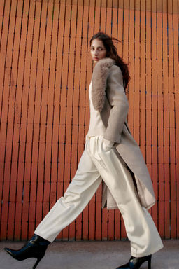 WOOL COAT WITH FAUX FUR LAPEL AND BELT - Zara фото 16