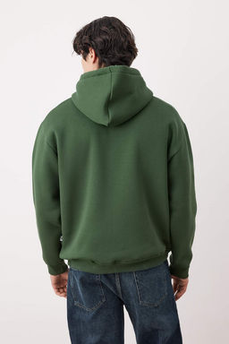 TRENDYOL MAN Siyah Kapusonlu Oversize/Genis Kesim Nak?sl? Etiketli Yumusak Kumas Sweatshirt TMNAW24SW00031 - Trendyolmilla фото 29