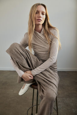 T-SHIRT WITH SIDE DRAPING - Zara фото 5