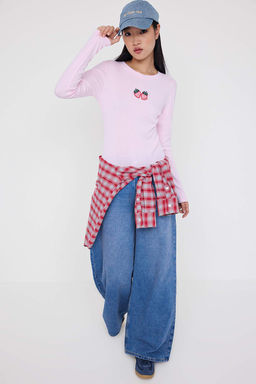 Ac?k Pembe Bask?l? Fitted/Vucuda Oturan Orme Bluz TWOAW25BZ00126