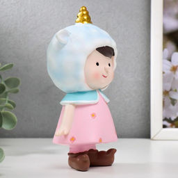 Фигурка полистоун «Малышка в шапочке единорога», 15.5×8.5×5.5 см