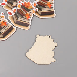 Цена за 5 шт. Декор для творчества дерево «Стопка книг с осенними листьями», 4.4×4.2×0.3 см