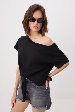 Siyah Duz Relaxed Asimetrik Yaka Dusuk Kol K?sa %100 Pamuk Orme T-Shirt TWOSS26TS00248 - Trendyolmilla фото 2
