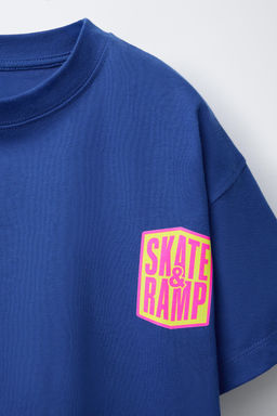 T-SHIRT WITH RAISED SLOGAN - Zara фото 3