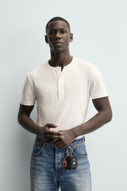 HENLEY NECK T-SHIRT - Zara фото 10