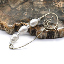 Брошь-булавка от сглаза с жемчугом 53*18 мм