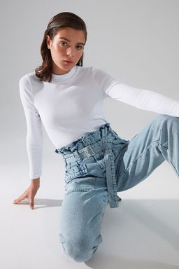 TRENDYOLMILLA Beyaz Fitted/Vucuda Oturan Dik Yaka Fitilli Alttan C?tc?tl? Esnek Orme Body TWOAW20BD0011 фото 3