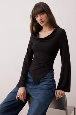 Siyah Degaje Yaka Asimetrik Fitted/Vucuda Oturan Orme Bluz TWOAW26BZ00283