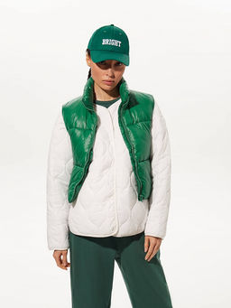 Зеленый утепленный жилет - Incity фото 6