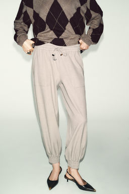 JOGGING TROUSERS WITH ELASTICATED CUFFS - Zara фото 2