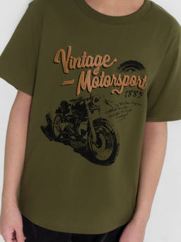Футболка для мальчиков зеленая с принтом и надписью Vintage motosport - Mark formelle фото 6