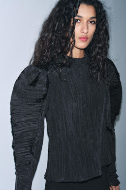 CRINKLED PUFF SLEEVE BLOUSE ZW COLLECTION - Zara фото 2