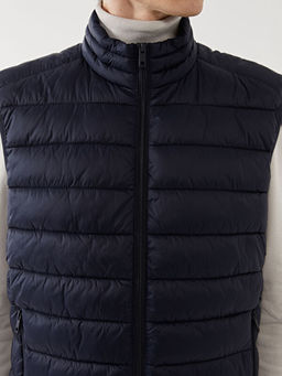 Standart Kal?p Dik Yaka Erkek ?i?me Yelek