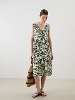 V Yaka ?i?ekli A Kesim Elbise