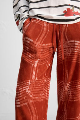 GRAPHIC PRINT KNIT TROUSERS  OTIS KWAME KYE QUAICOE - Zara фото 5