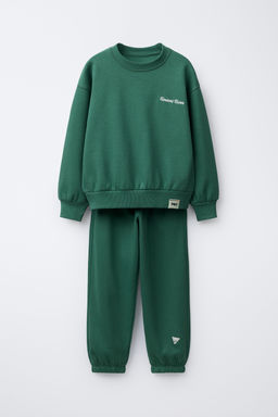 EMBROIDERED TEXT JOGGING SWEATSHIRT AND JOGGER SET