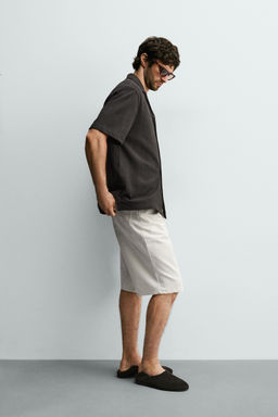 CAMISA REGULAR FIT ESTRUCTURA / Carb?n - Zara фото 4
