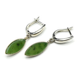 Серьги нефрит "Рис" 9*22мм Радуга камня