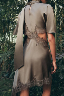 VESTIDO SATINADO ENCAJE ZW COLLECTION / Vis?n - Zara фото 3