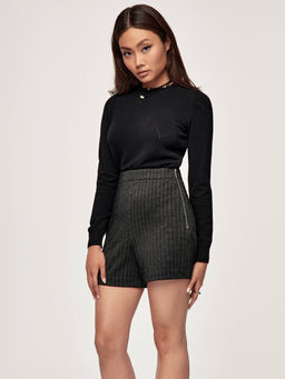 CONTE LS 2431 Шорты женские black-silver