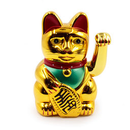 Манеки Неко кошка символ финансового благополучия