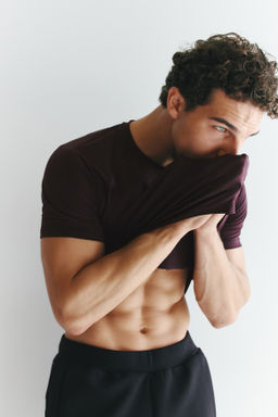 Camiseta de deporte con CoolMove Muscle Fit - H&m фото 13