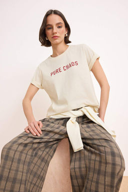 Tas Slogan Regular/Normal Kal?p K?sa Kollu %100 Pamuk Orme T-Shirt TWOSS26TS00083 - Trendyolmilla фото 2