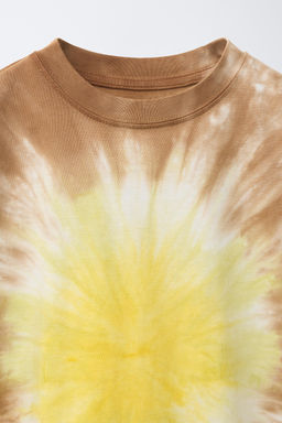 CAMISETA TIE DYE / Marr?n