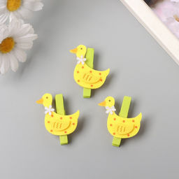 Декор для творчества дерево, фетр Прищепка. Уточка с цветочком, набор 3 шт., 1.8?4?4.9 см