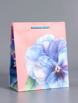 Пакет подарочный ламинированный, «Взгляд фиалки», нежно розовый, 18×22.3×10 см
