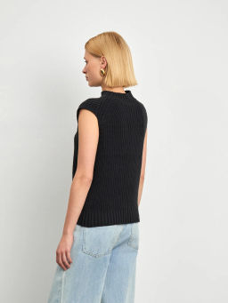 ЕМКА / Жилет вязаный - Emka фото 4