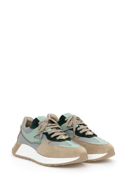 Женская бежевая спортивная обувь Неожиданная скидка в корзине