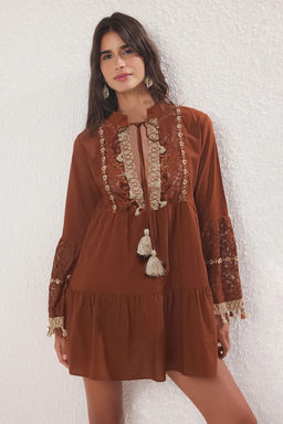 TRENDYOLMILLA Beyaz Dokuma %100 Pamuk Dantelli Mini Plaj Elbisesi TBESS20EL0862