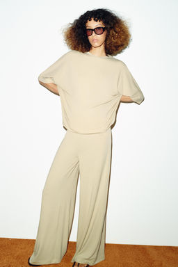 CAMISETA OVERSIZE FLUIDA / Arena