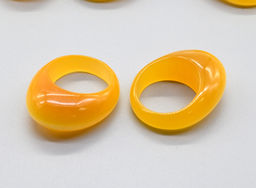 Кольцо крупное из кошачьего глаза желтый размер 19 Радуга камня