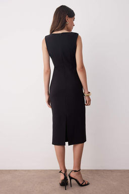 Siyah Aksesuar Detayl? Midi Dokuma Elbise TWOAW26EL00076