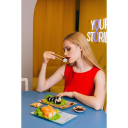 Набор для суши Доляна Марбл белый, 3 предмета: соусники 8?2 см, 8?6 см, подставка 25?15?2 см, стекло