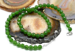 Бусы из камня кальцита граненые 8мм цв.нефрит, 48см