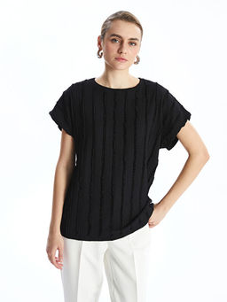 Bisiklet Yaka Dokulu Kad?n Ti??rt