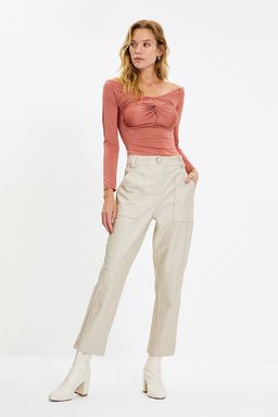 TRENDYOLMILLA Tas Cigarette Dokuma Suni Deri Pantolon TWOAW22PL0347  фото 11