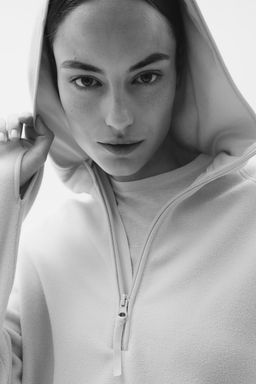 MAMA Chaqueta polar con capucha Before & After - H&m фото 2