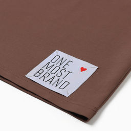 Футболка оверсайз с нашивкой женская MINAKU: One Most Brand, коричневая, размер 44