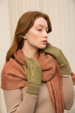 Перчатки из экокожи и шерсти