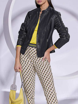 Кожаная куртка, черная