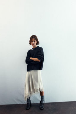 CABLE-KNIT JUMPER