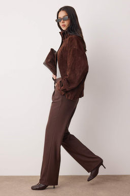 Koyu Kahverengi Limited Edition Straight/Duz Kesim Pilili Dokuma Kumas Pantolon TWOAW23PL00401