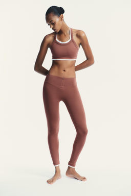 DOUBLE LAYER SPORTY TOP