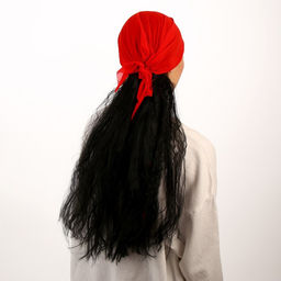 Карнавальный парик «Пиратка в бандане», с косичками, 120 г, цвет чёрный